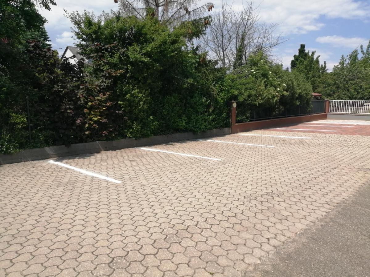 Anita Apartmanhaz Lägenhet Balatonfüred Exteriör bild