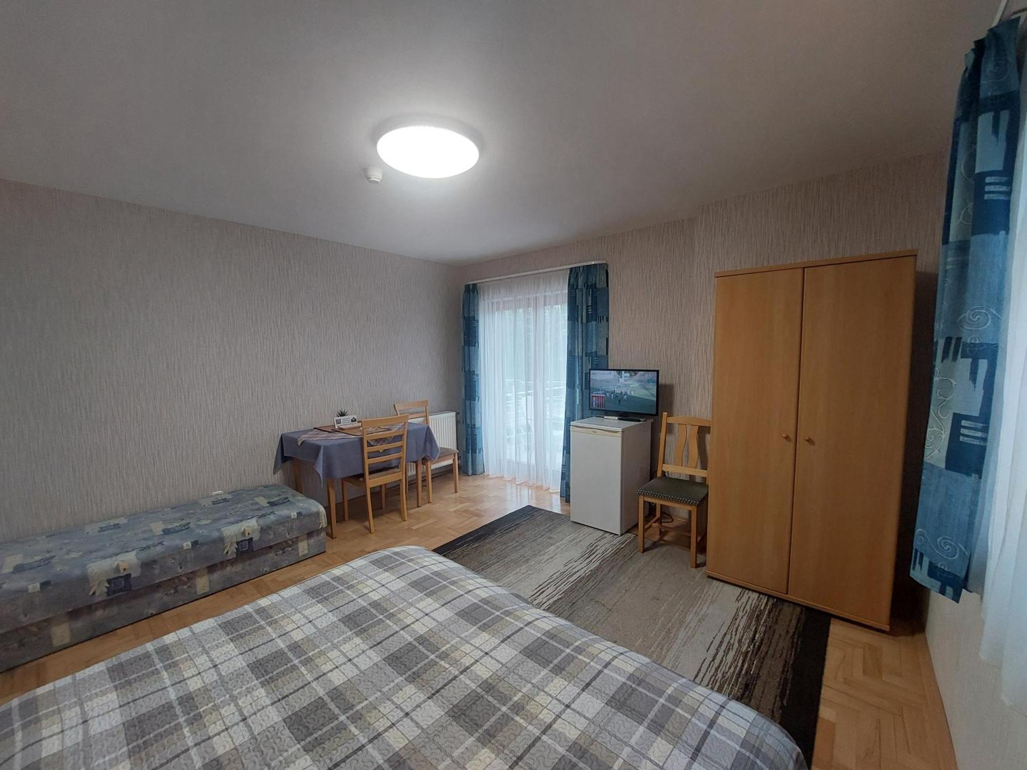 Anita Apartmanhaz Lägenhet Balatonfüred Exteriör bild