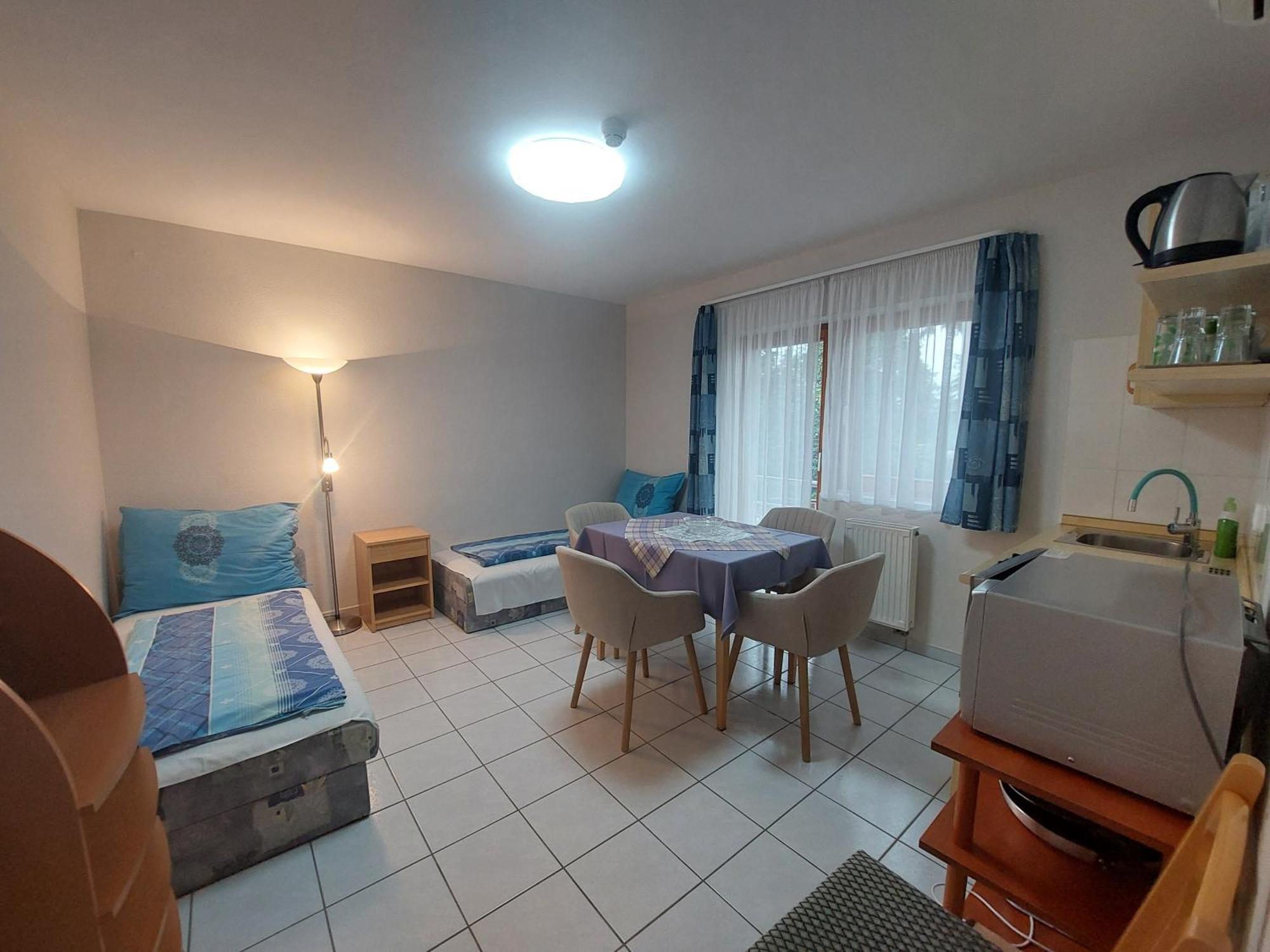 Anita Apartmanhaz Lägenhet Balatonfüred Exteriör bild